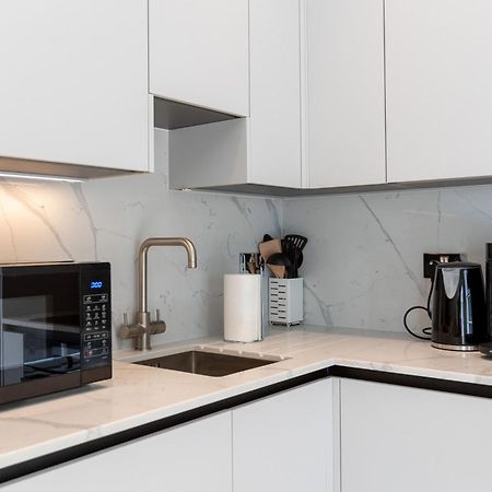 3 Bedroom Flat With Terrace In Central London Bagian luar foto