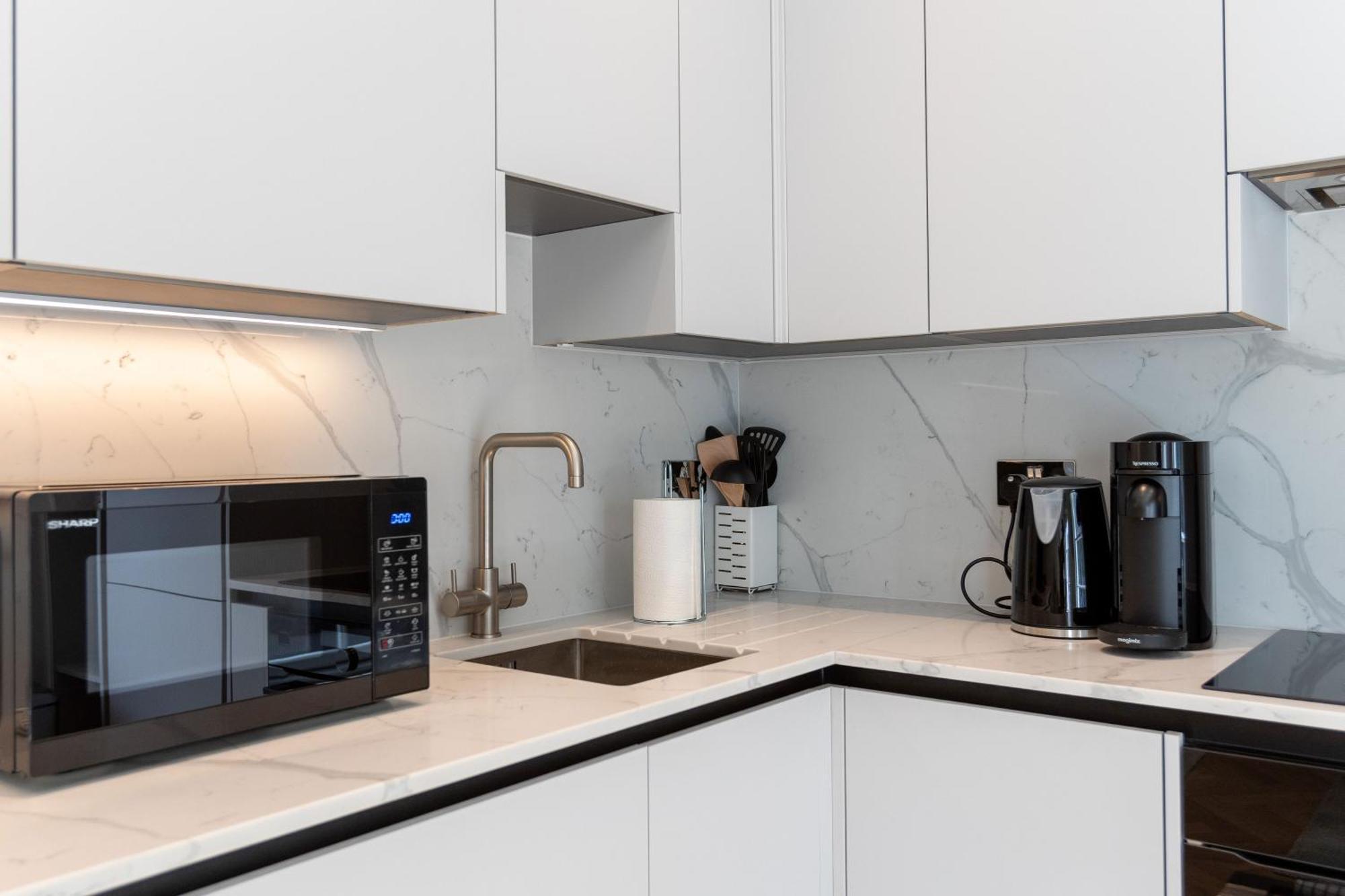 3 Bedroom Flat With Terrace In Central London Bagian luar foto